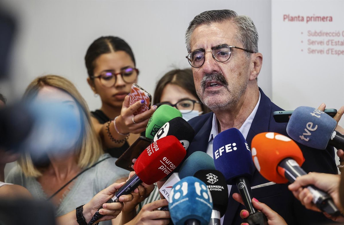 La Diputación de Valencia analiza la supuesta titulación falsa del comisionado para la DANA y