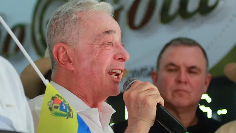 El Tribunal Superior de Bogotá dispone la liberación inmediata del expresidente Álvaro Uribe