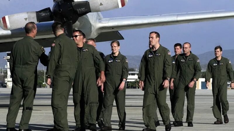 La Corte Constitucional de Ecuador aprueba la consulta sobre bases militares extranjeras