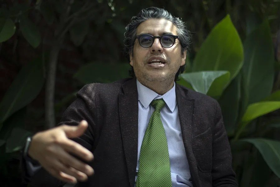 Oswaldo Martín sugiere distanciarse del eurocentrismo para revitalizar la ópera en Latinoamérica