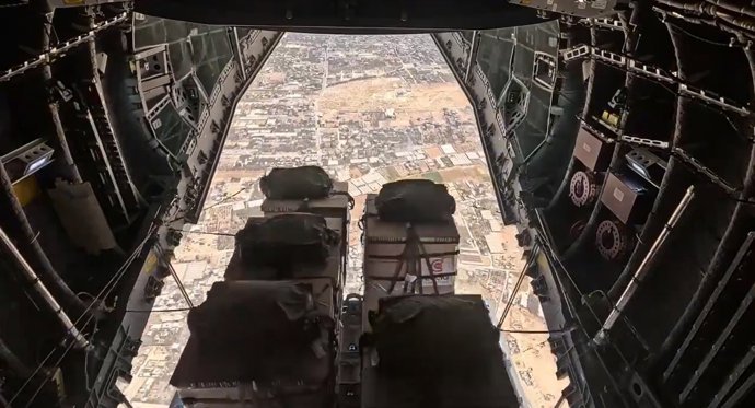 España envía 12 toneladas de alimentos a Gaza desde un A400 del Ejército del Aire en