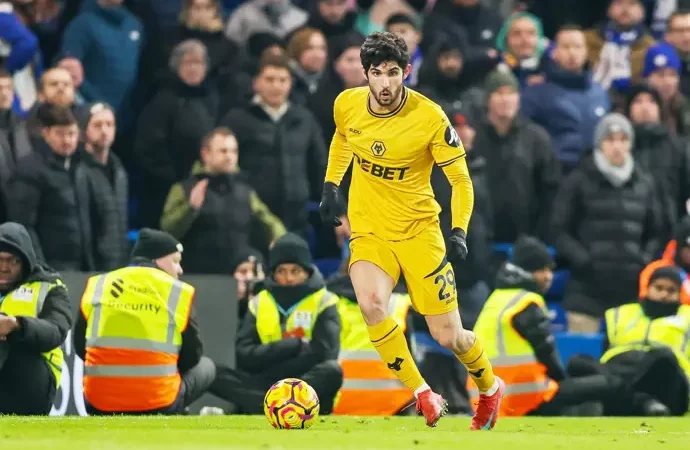Guedes renueva con la Real Sociedad hasta 2028, consolidando su futuro en el club español