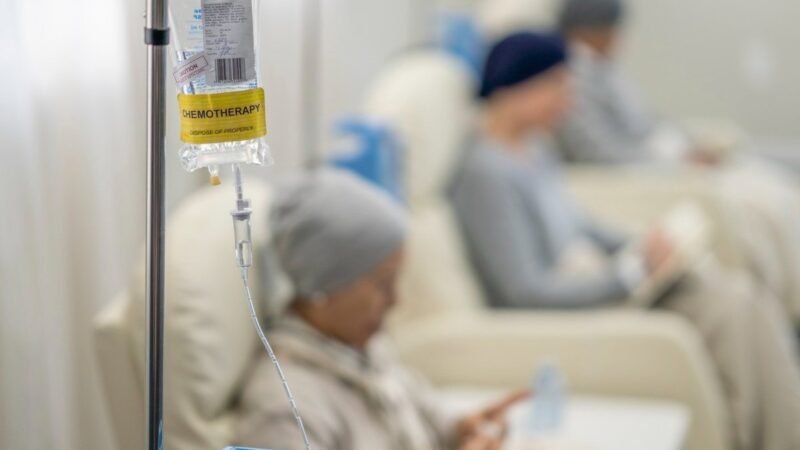 Un nuevo fármaco erradica el cáncer en dos pacientes y disminuye la enfermedad en cuatro más