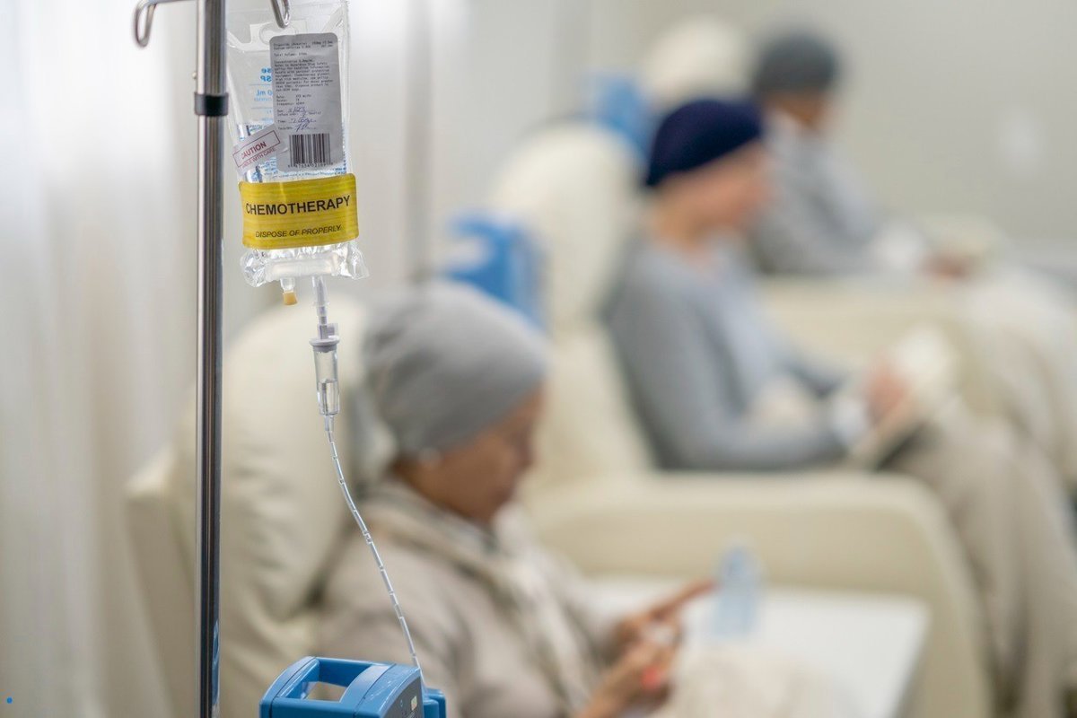 Un nuevo fármaco erradica el cáncer en dos pacientes y disminuye la enfermedad en cuatro más
