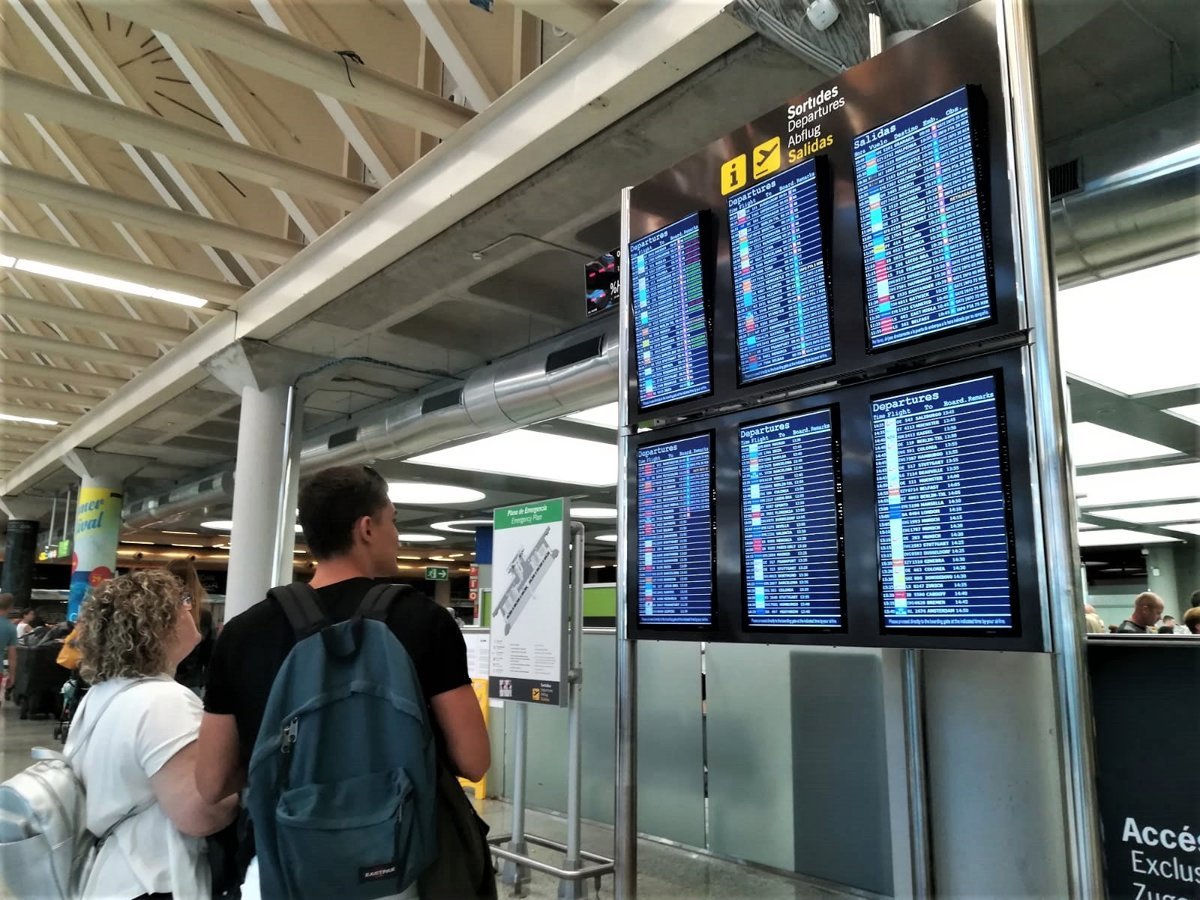 Normalidad en los aeropuertos de Baleares durante el primer día de huelga en el handling