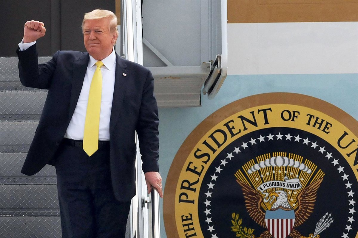 Trump anunciará en una o dos semanas los aranceles para microchips, que podrían alcanzar el 300%