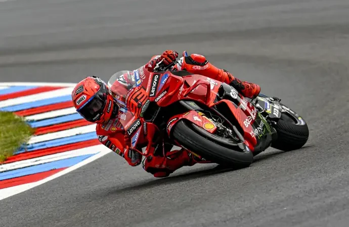 Marc Márquez lidera el viernes en el Red Bull Ring en el regreso de MotoGP
