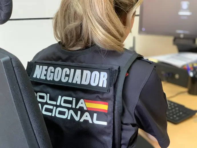 Negociadores de la Policía Nacional: su labor en situaciones extremas. Fallece Javier Lambán, ex