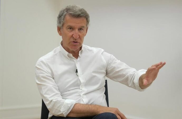 Feijóo afirma que lo coherente es que Sánchez deje Moncloa: «su entorno ha robado durante años