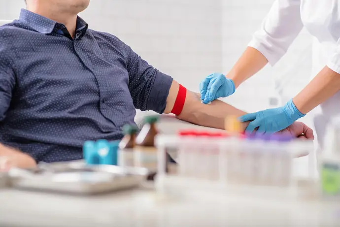 Claves de la analítica de sangre: aspectos cruciales y errores comunes que afectan tus resultados