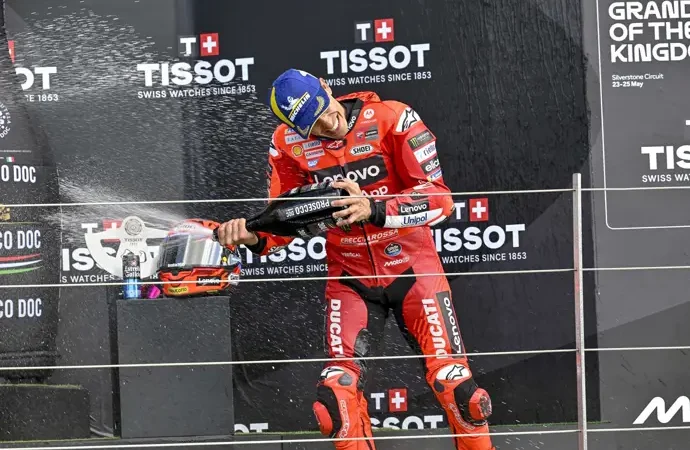 Marc Márquez conquista la victoria 1.000 de MotoGP y consigue su sexto doblete consecutivo