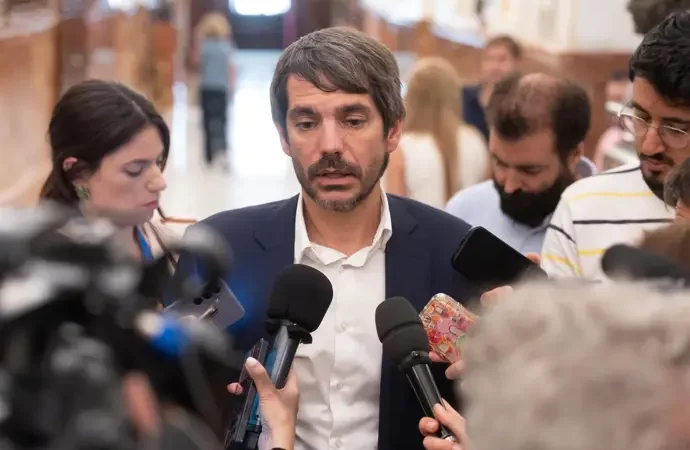 Cultura planea extender el Bono Cultural Joven para la compra de instrumentos y materiales