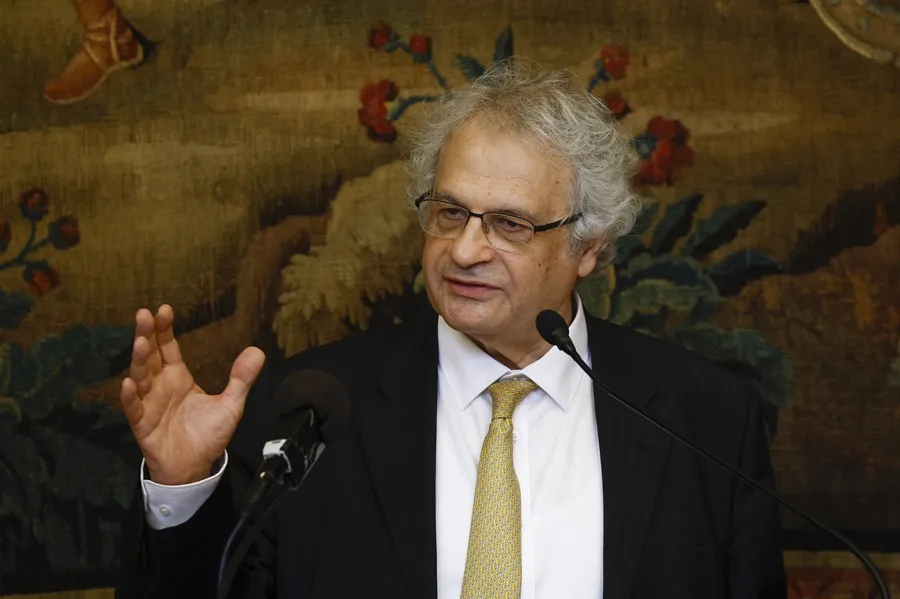 Amin Maalouf, autor libanés, recibe el Premio FIL de Literatura en Lenguas Romances 2025