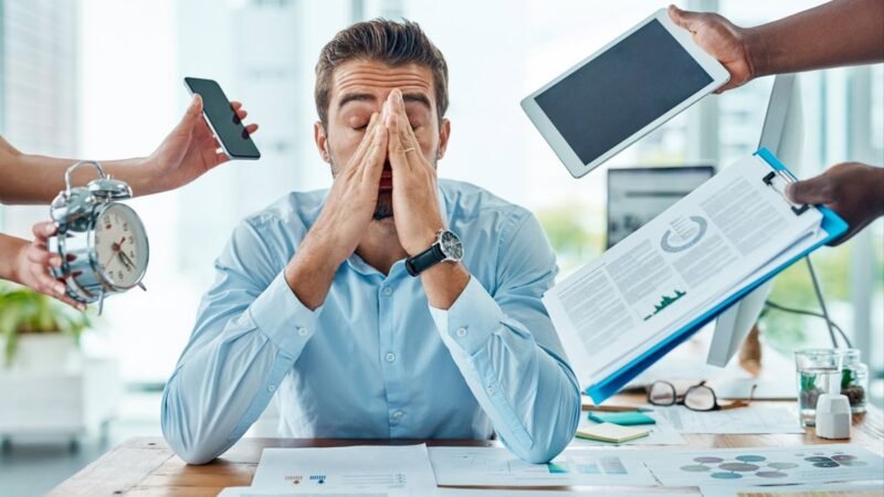 Más del 21% de los españoles asegura experimentar estrés laboral de manera frecuente