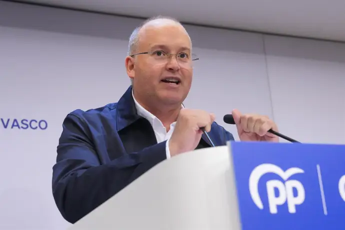 El PP apoya a Tellado en sus críticas al Gobierno y señala a Sánchez por manipulación de datos