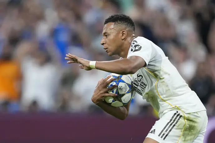 Mbappé frena el primer susto del Real Madrid en Champions con una gran actuación en el partido