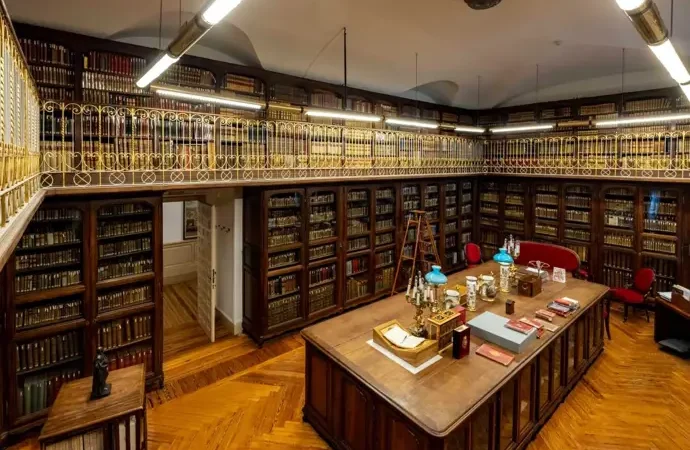 Patrimonio Nacional conmemora el Día de las Bibliotecas con recorridos por la Real Biblioteca del