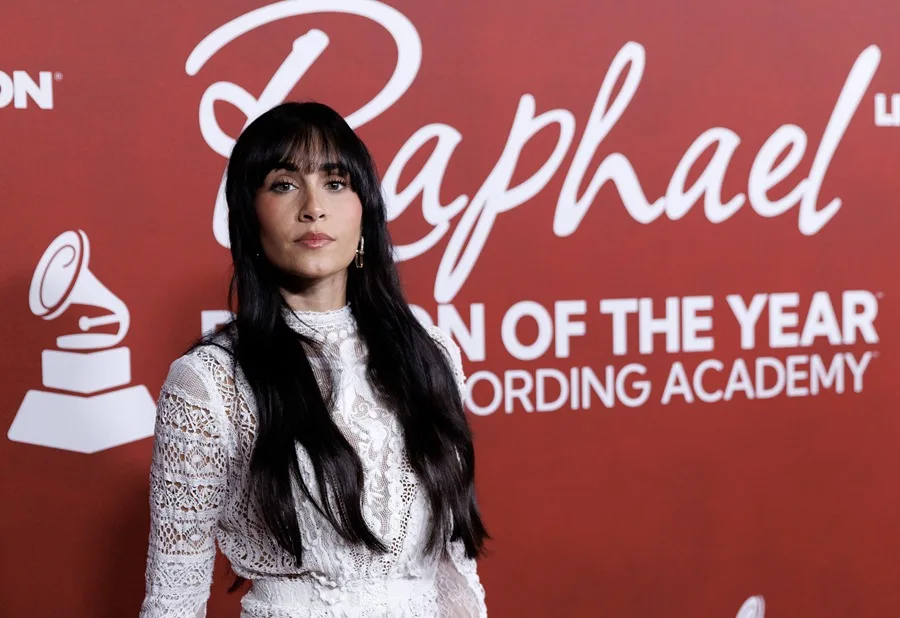 Aitana se lleva su primer Latin Grammy por mejor diseño de empaque de ‘Cuarto azul’
