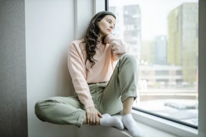 soledad en la juventud: más allá de la falta de compañía, una reflexión sobre la desconexión