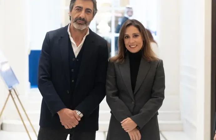 Al día siguiente de la muerte de Franco, la democracia aún era un concepto lejano, llegó más