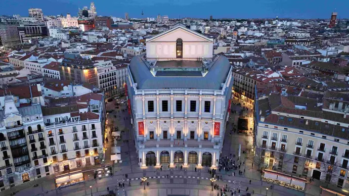 El Teatro Real es galardonado con el Premio Nacional de Turismo por su labor en