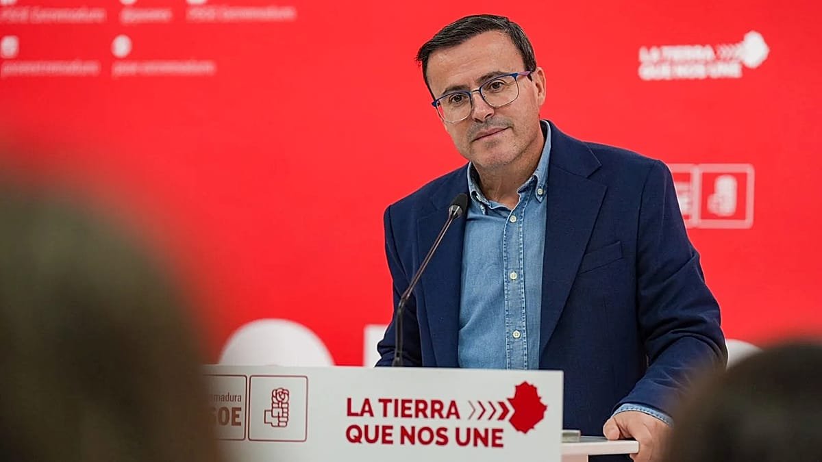 Gallardo renuncia tras el desastre electoral del PSOE en Extremadura