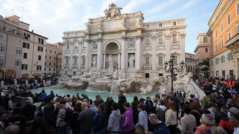 Roma implementará un cobro a los turistas para acceder a la Fontana de Trevi