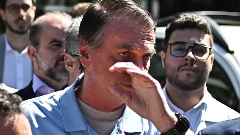 Jair Bolsonaro está «estable» tras un segundo procedimiento por crisis de hipo