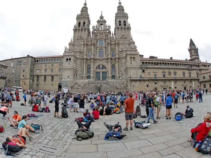 La Catedral de Santiago ofrece traducción simultánea de misas a través de inteligencia artificial