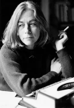 Un siglo del nacimiento de Carmen Martín Gaite: teatro, cómics y exposiciones la celebran