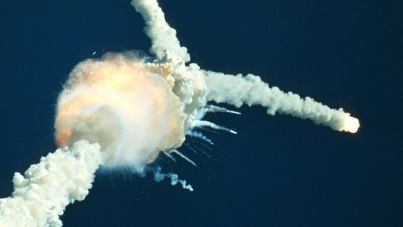 La NASA conmemora a los siete astronautas del Challenger fallecidos en el lanzamiento hace 40 años