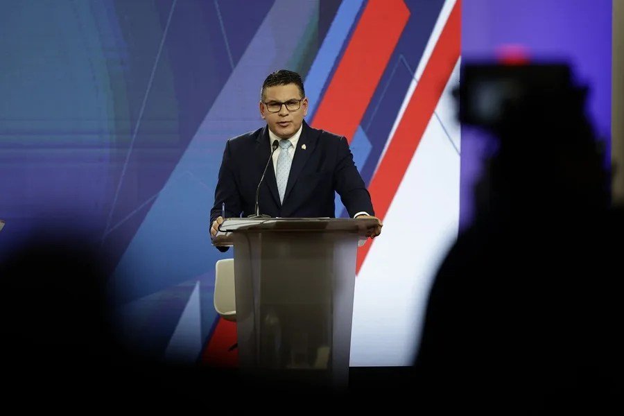 Candidata presidencial de Costa Rica denuncia acoso por parte de otro aspirante a la presidencia