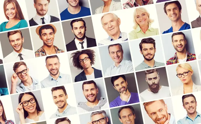 Desmitificando el mito de los dos cerebros: cómo surgen las expresiones faciales espontáneas