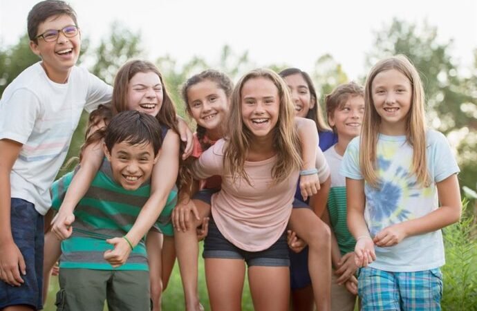 Descubrimientos recientes sobre la sinapsis en la adolescencia cuestionan teorías tradicionales