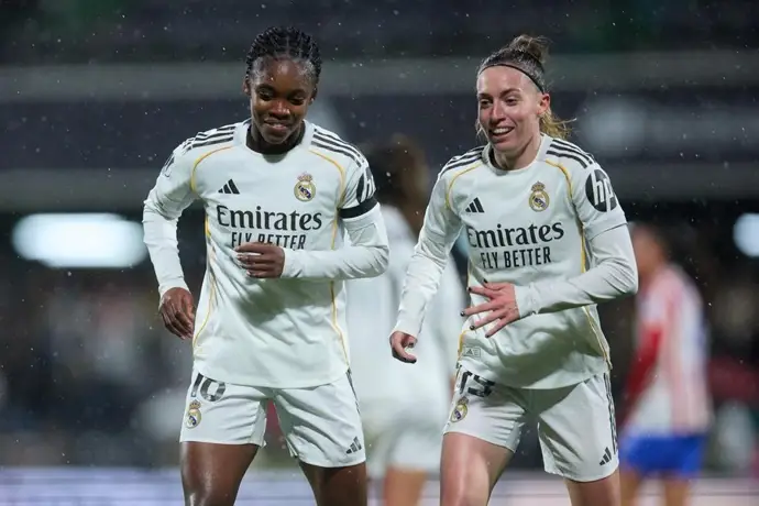 El Real Madrid logra imponerse ante un Atlético impreciso en un emocionante enfrentamiento.