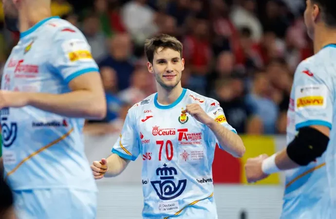 Los hispanos se preparan para un duelo sin brillo contra Francia