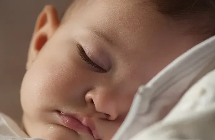 Alteraciones respiratorias durante el sueño son frecuentes en recién nacidos con espina bífida