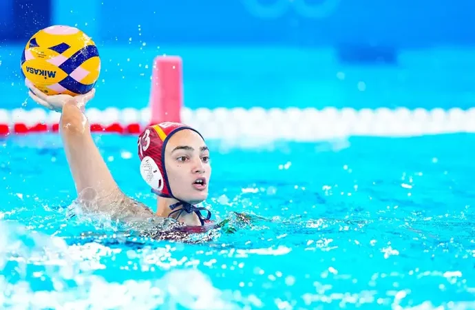 España se complica en su debut en el Europeo femenino de waterpolo al caer frente a Hungría