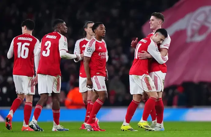 la champions deja un ‘top 8’ inglés sin sorpresas y con ausencias destacadas en el sorteo