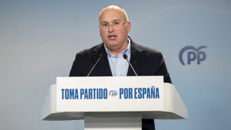 Tellado critica a Sánchez por «esconderse» ante la «peor crisis ferroviaria» que enfrenta el país