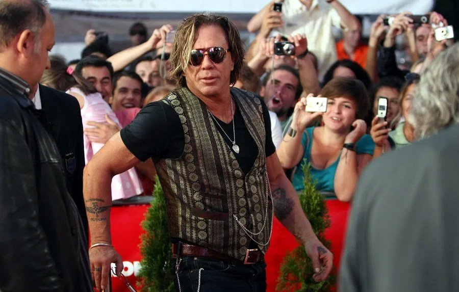 Mickey Rourke inicia una campaña para recaudar fondos y evitar el desalojo de su vivienda