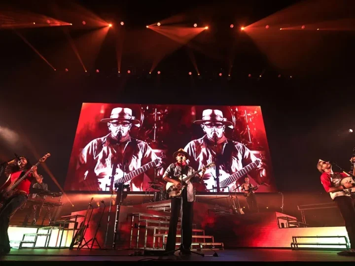 Morat agota entradas en sus tres fechas en Bogotá y suma tres más en el Movistar Arena