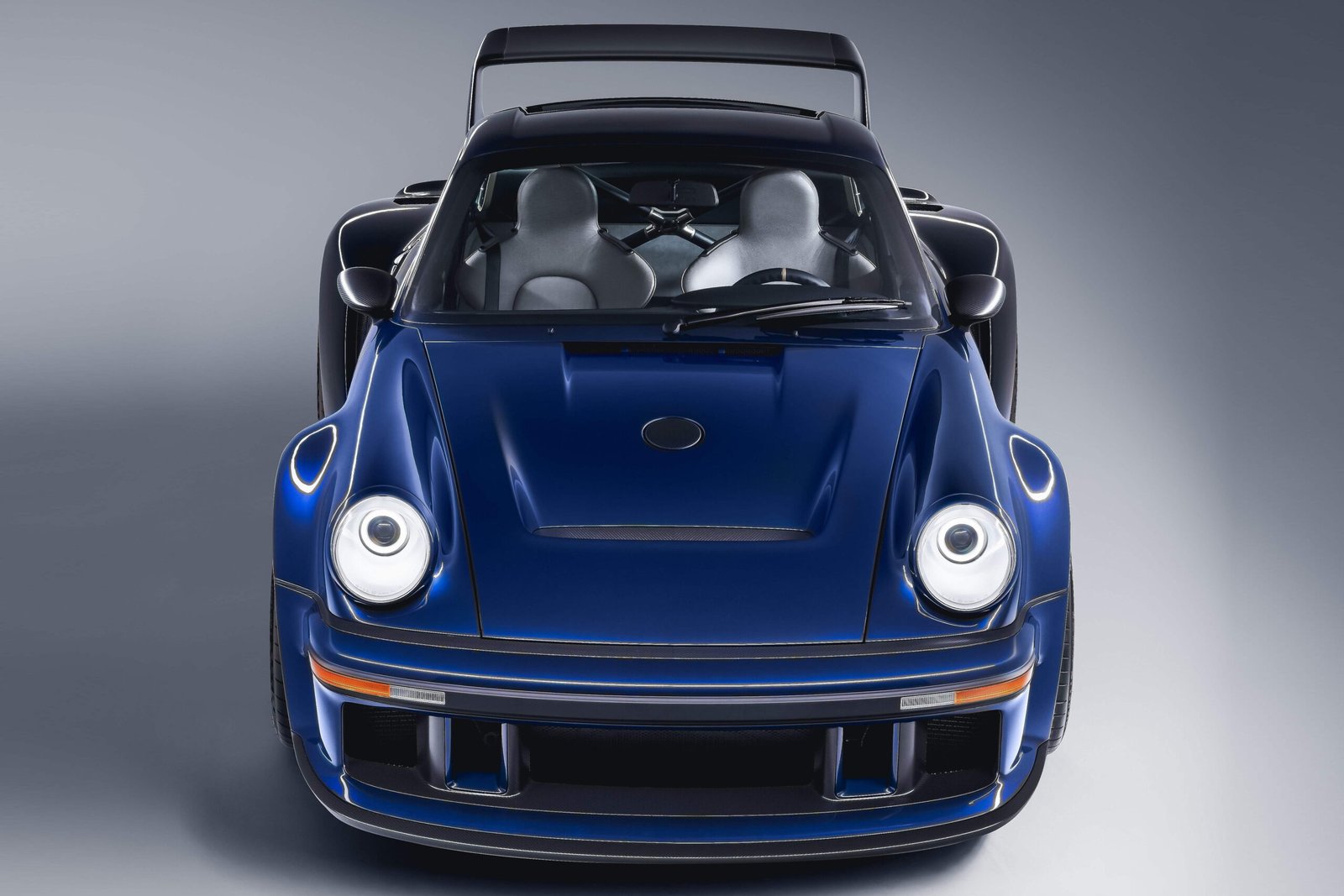 Restomod sobre base Porsche 964: Singer DLS Turbo «Sorcerer