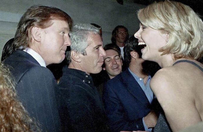 Trump afirma estar seguro de que no tiene ninguna relación con los delitos sexuales de Epstein