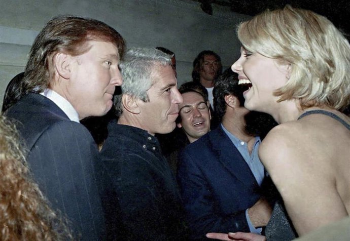 Trump afirma estar seguro de que no tiene ninguna relación con los delitos sexuales de Epstein