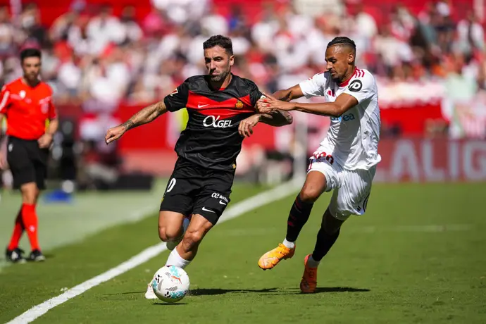 El Mallorca lucha por mantenerse en la liga y complicar el encuentro al Sevilla