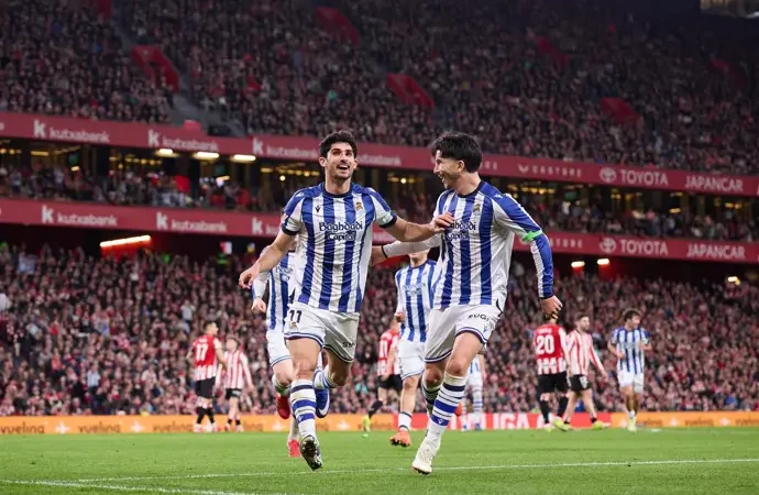 San Mamés deja el derbi en manos del Betis, que asciende a la quinta posición en la tabla