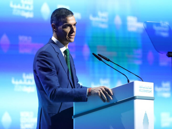 España limitará el uso de redes sociales a menores de 16 años y sancionará a quienes no retiren