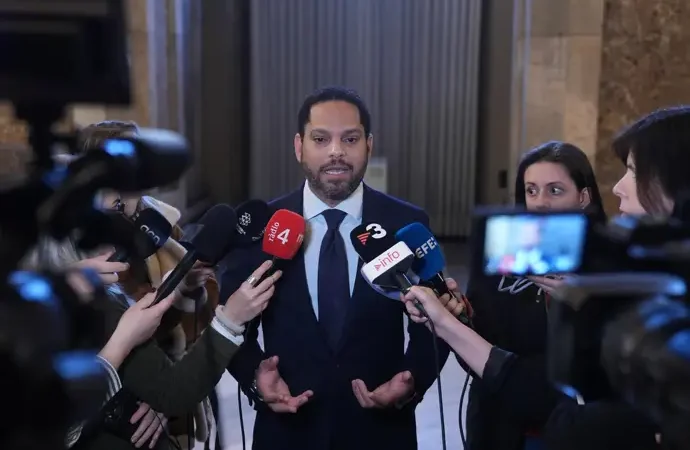 Ignacio Garriga rechaza rotundamente a Guardiola si no acepta las políticas de Vox y Feijóo