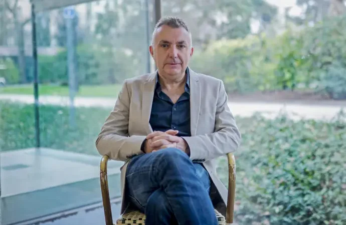 Manuel Vilas aborda la masculinidad y la soledad no deseada en ‘Islandia’: «Han salido hombres